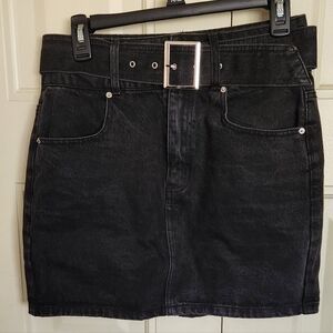 Forever 21 Black Pencil Mini Skirt Casual Size M